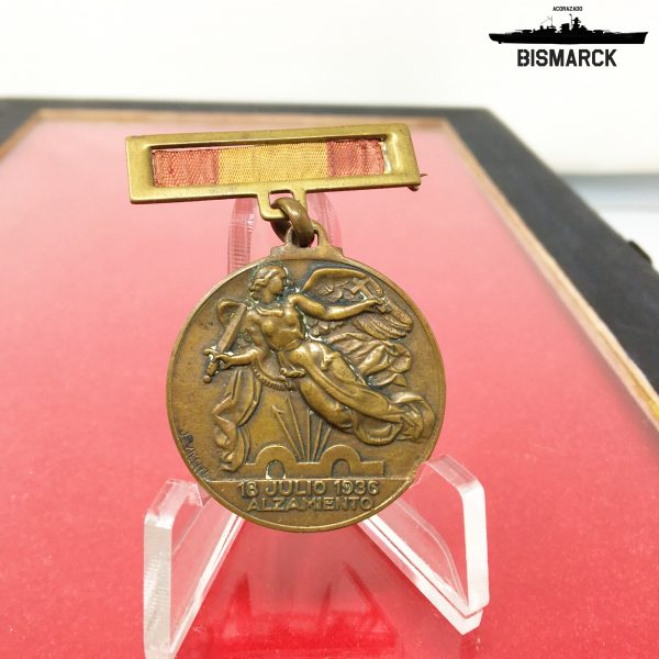 Medalla Alzamiento y Victoria