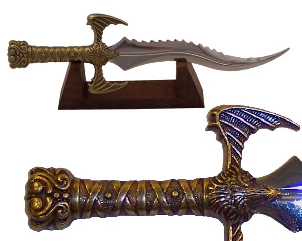 Miniatura daga guerrero Latón