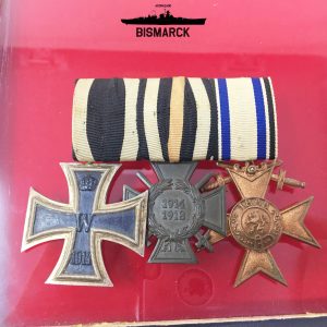 Pasador 3 Medallas DRGM - Acorazado Bismarck