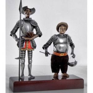 Quijote y Sancho en peana