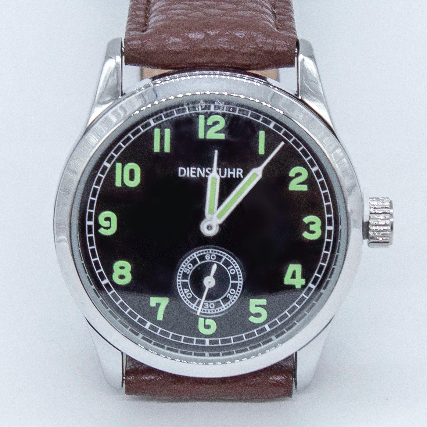 Reloj Wehrmacht Service Marrón